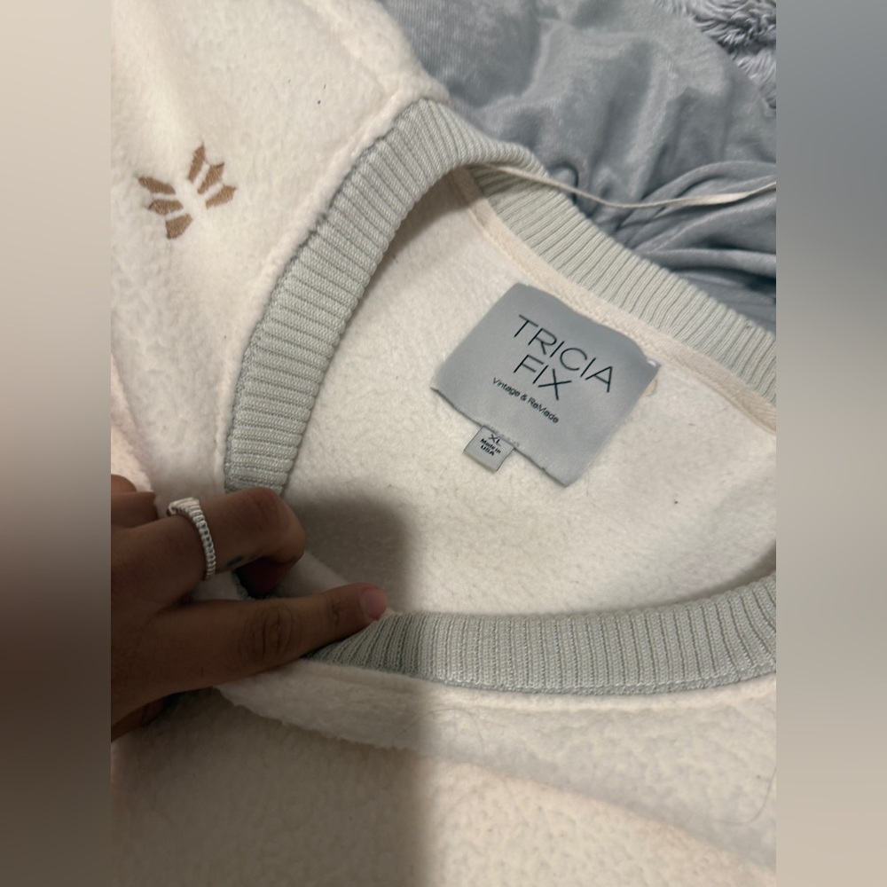 Tricia Fix Chainstitch Snowflake Cozy Sweatshirt - Picture 2 of 4